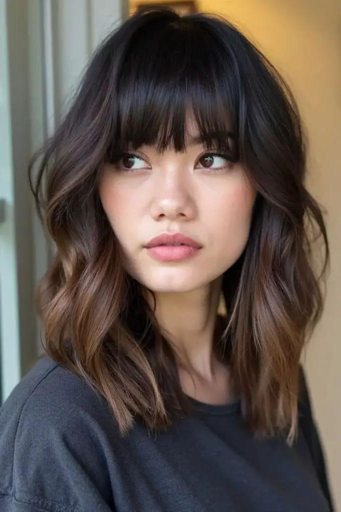 Effortless Lob with Grown-Out Fringe