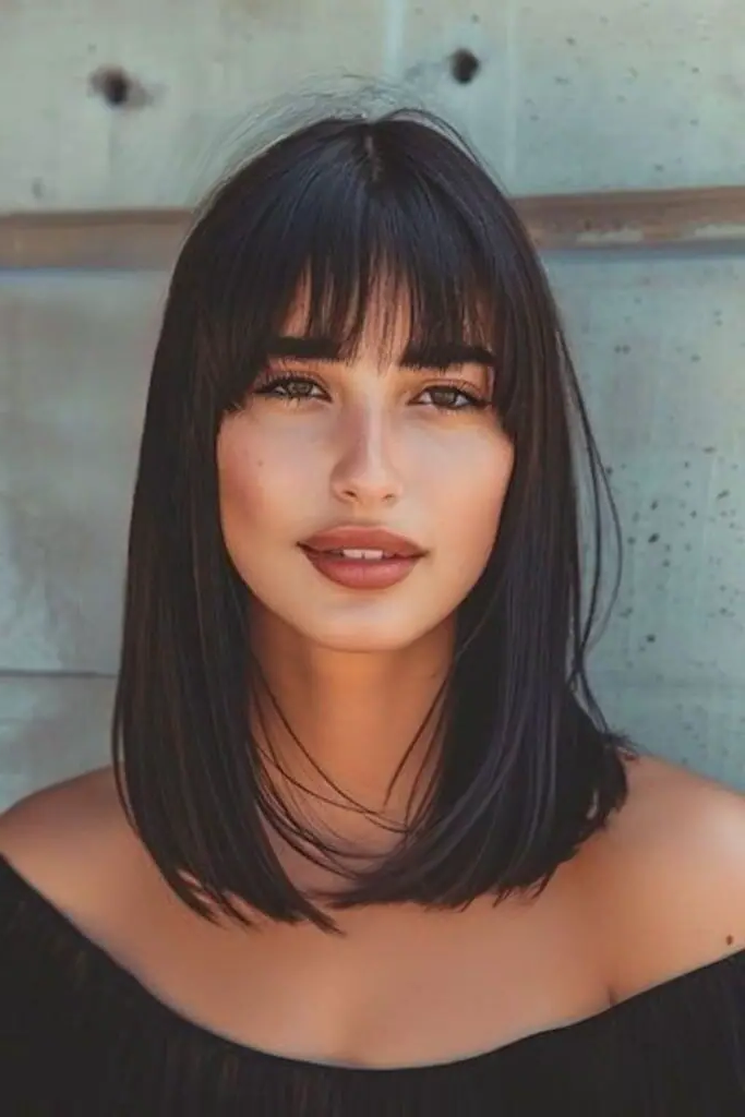 18. Straight Lob with Tapered Fringe