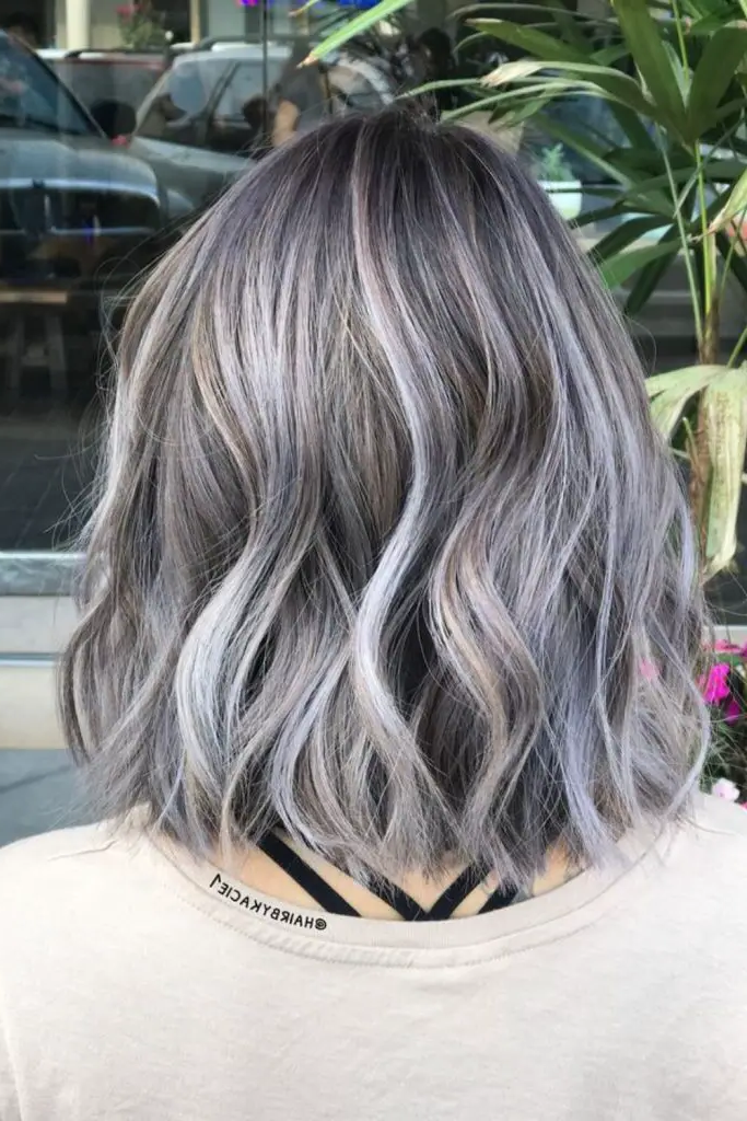 24. Metallic Highlights Bob