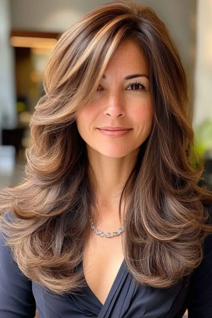 Feathered Layers with Tousled Ends: Effortlessly Chic Style