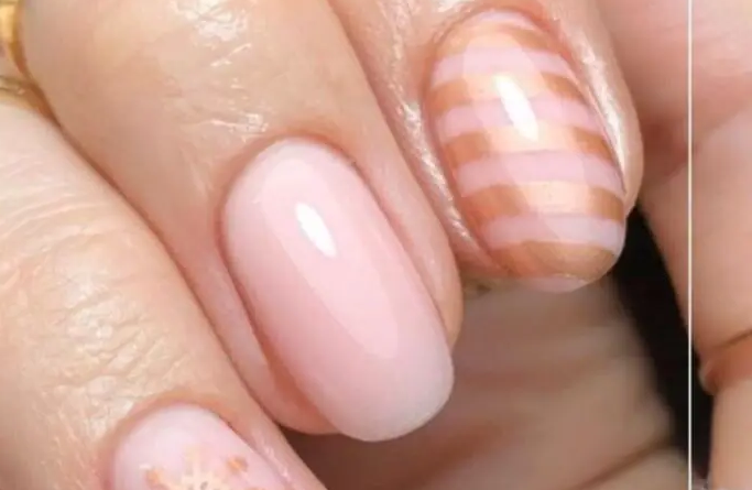 29.Soft Peach with Gold Striping