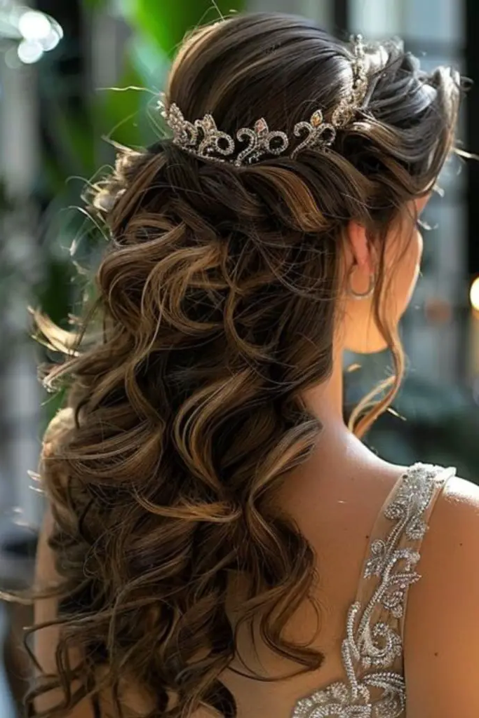 Twisted Halo with Soft Waves