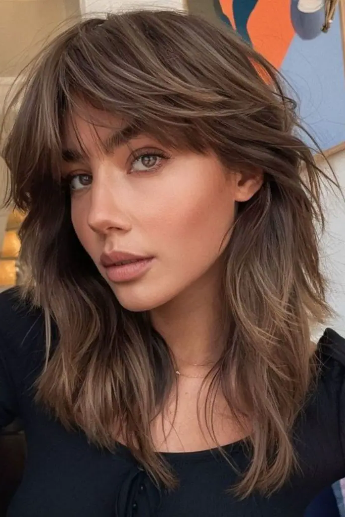 Voluminous V-Cut Hairstyle